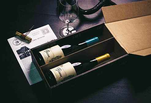 Side view Wine Membership Box